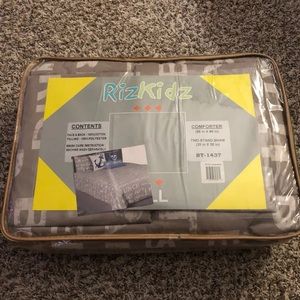 RizKidz Comforter Full Size Set